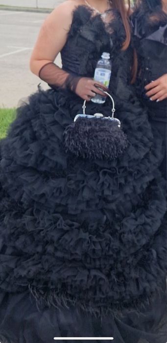 Рокля за абитуриентски бал