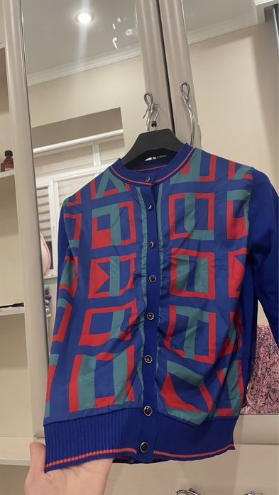 Блузка бу продаю 2000тг