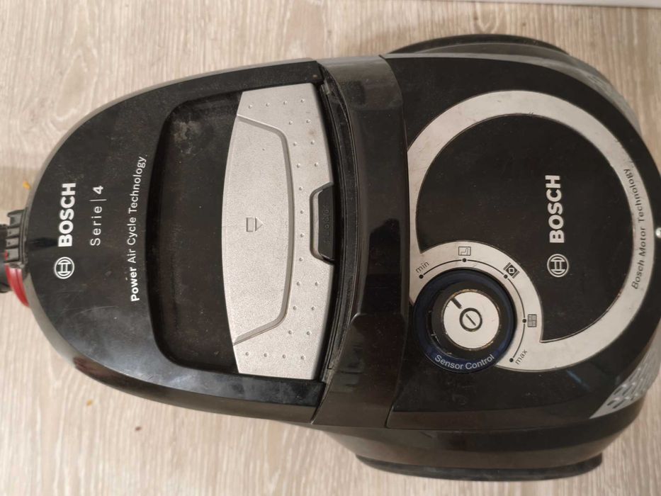 Продаю пылесос bosch
