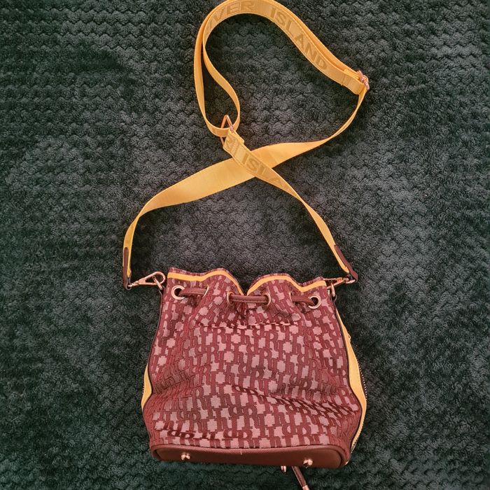 Чанта River Island