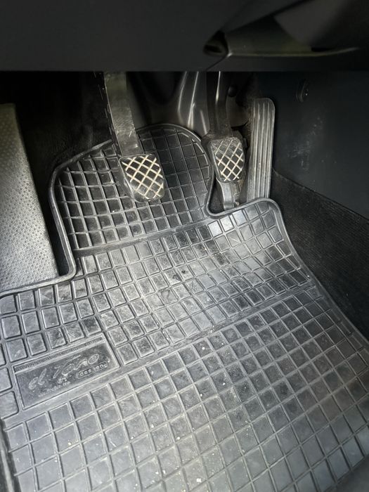 Vand Passat b7 2011 1.6 manuala