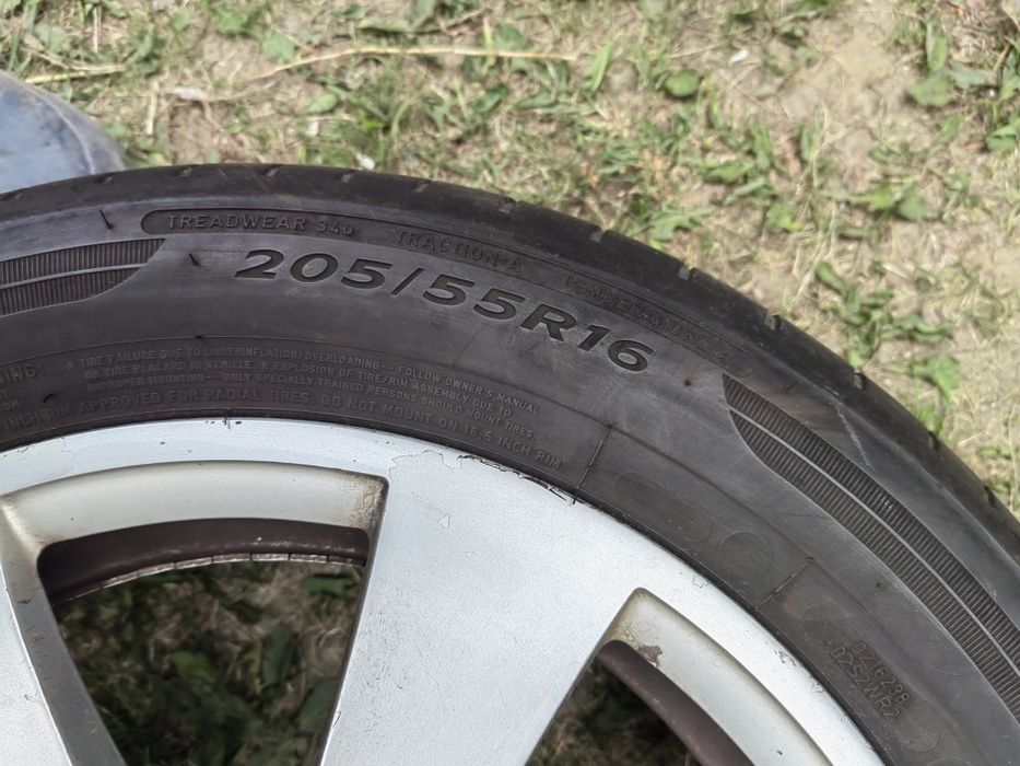 Jante din aliaj cu anvelope Dunlop