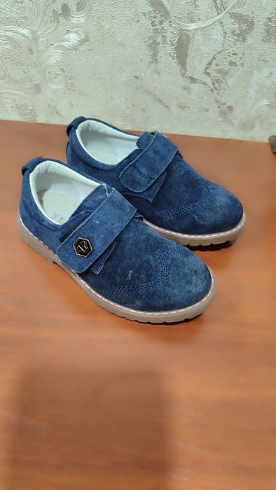 Продам детскую обувь