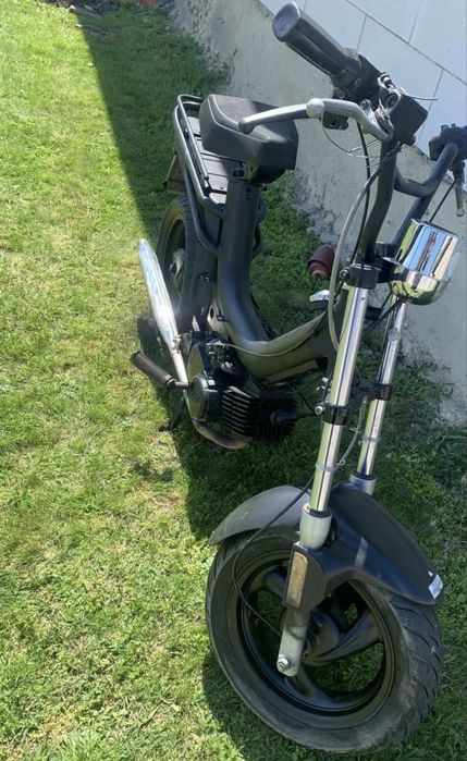 De vanzare scuter tomos 49 cc