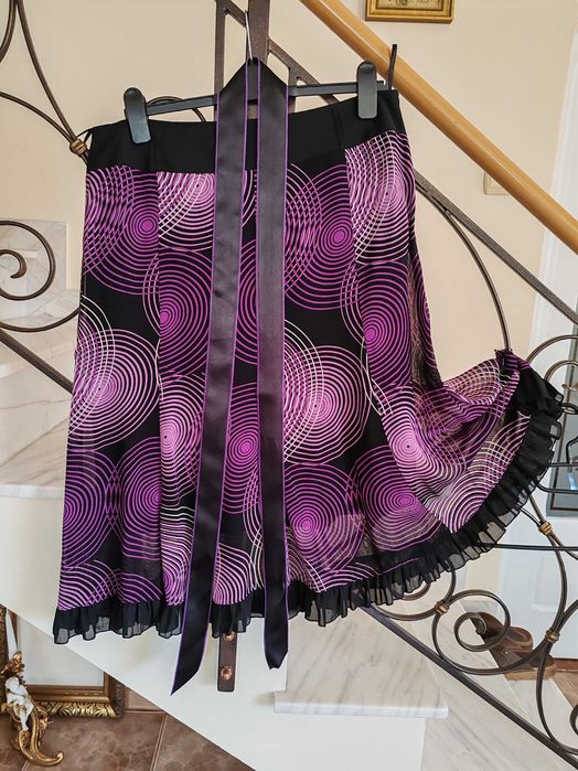 Fustă din voal, amplă,de vară, elegantă , dublată.