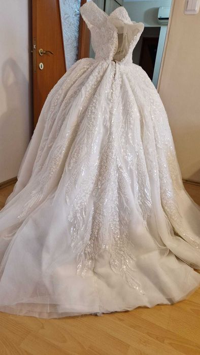 !!! ROCHIE MIREASA !!! creata pe comanda in Istanbul ( DIADEMA CADOU )