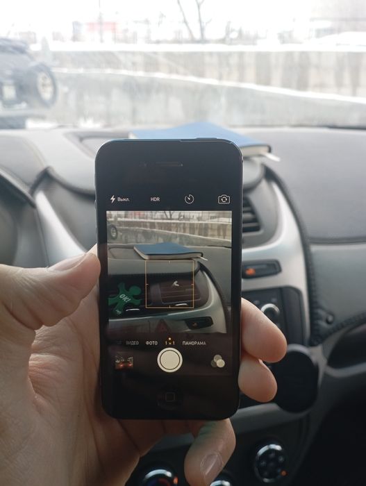 Продам iPhone Айфон 4