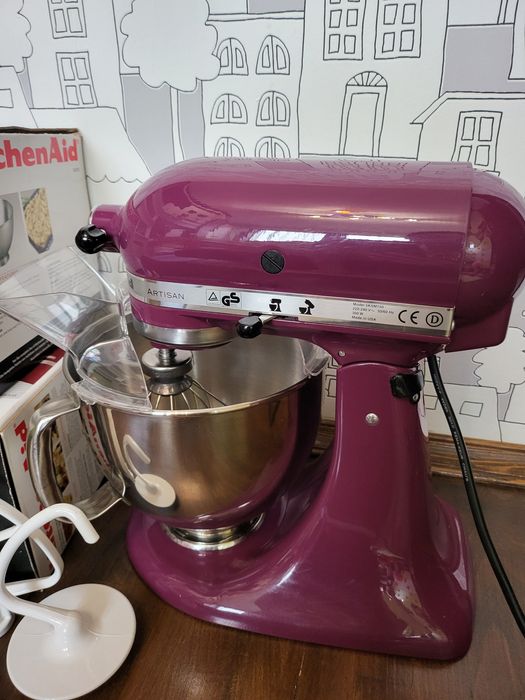 Планетарен миксер KitchenAid Artisan 5KSM150 с месомелачка комплект