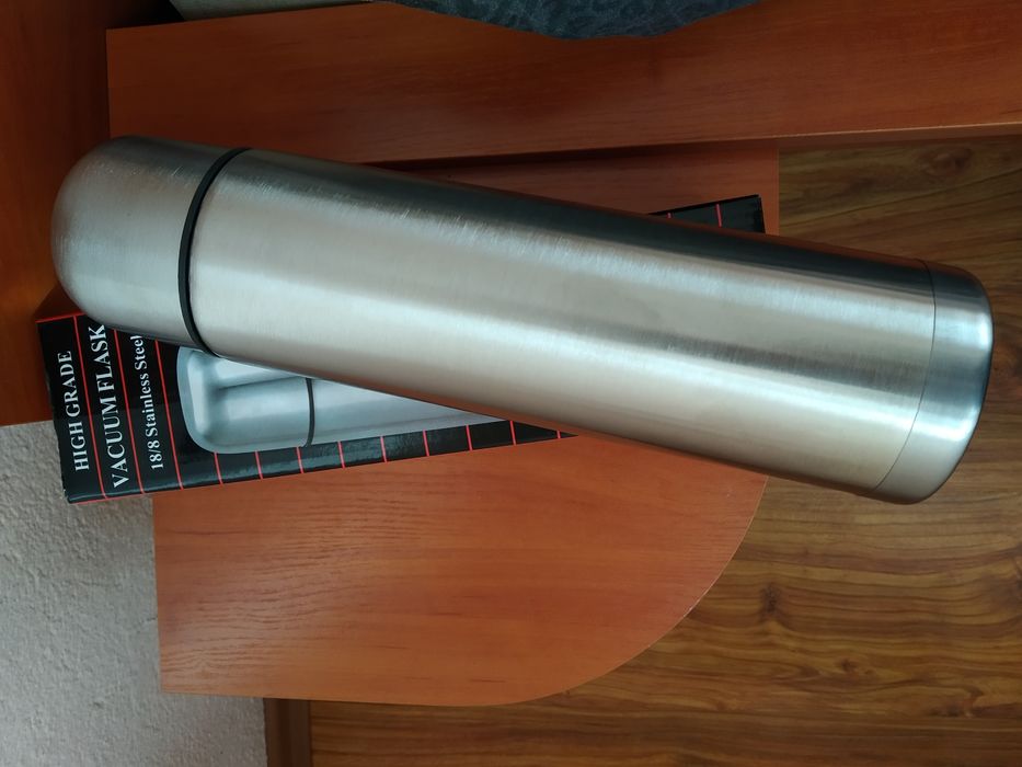 Термос туристически.