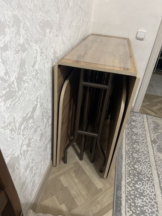 Продам стол книжка