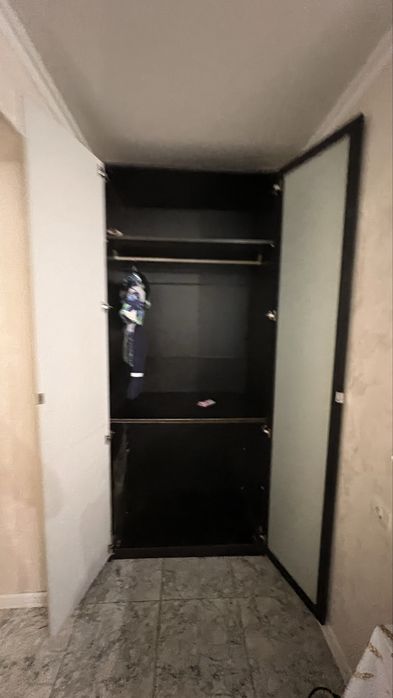 Шкафы 2 штуки хорошие