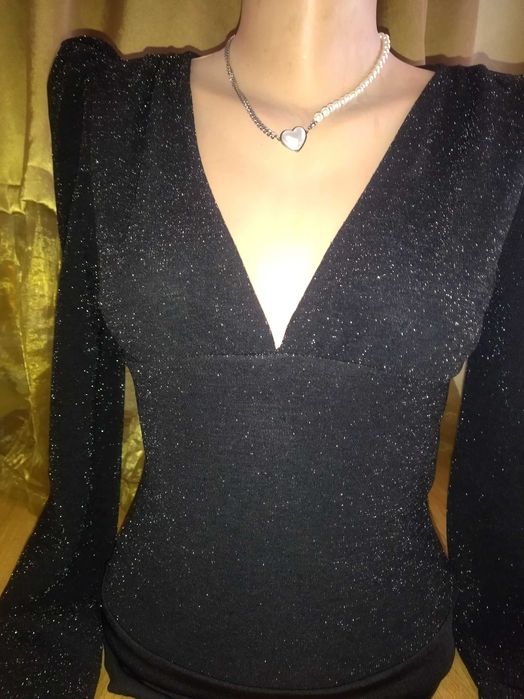 Официално блестящо боди с буфан ръкав ново р-р S