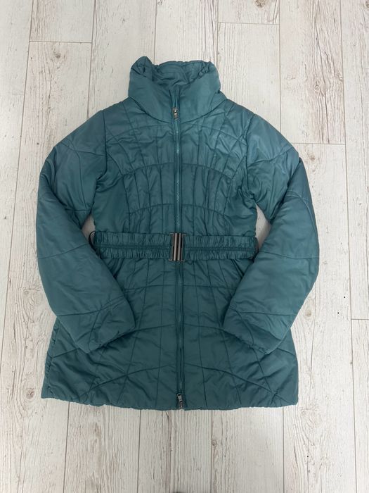 Продавам дамско яке запазено без дефекти