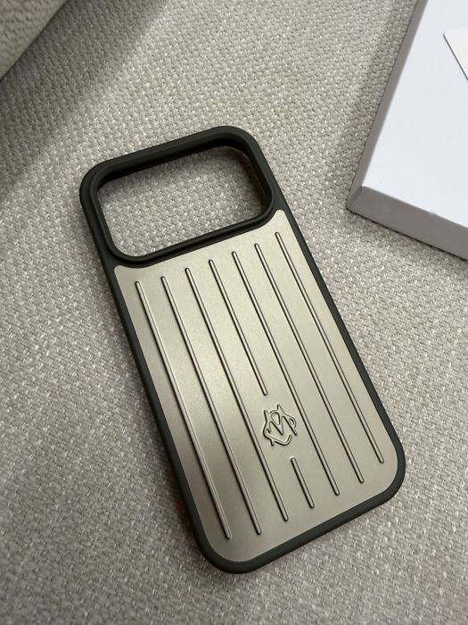 Чехол Rimowa Iphone 17 Pro