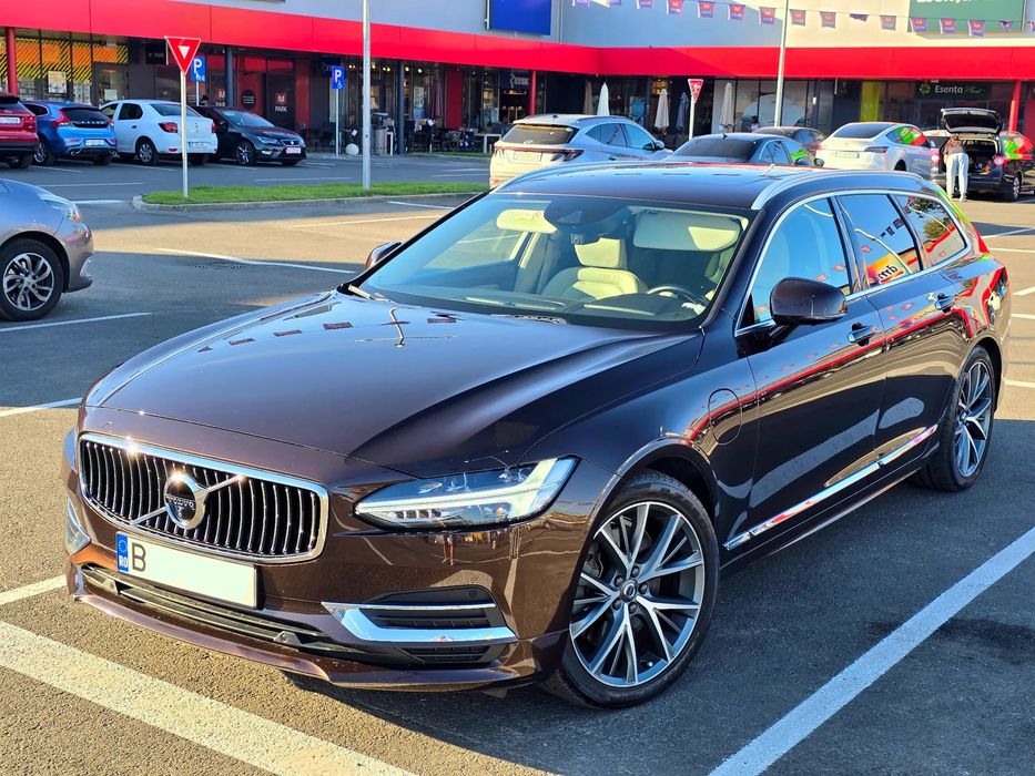 Volvo V90 Volvo V90 T8 AWD Hibrid - Plug in - Harman Kardon - Camere 360