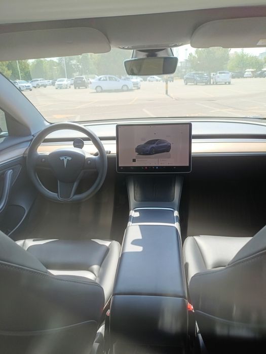 Tesla model 3 ( standart)