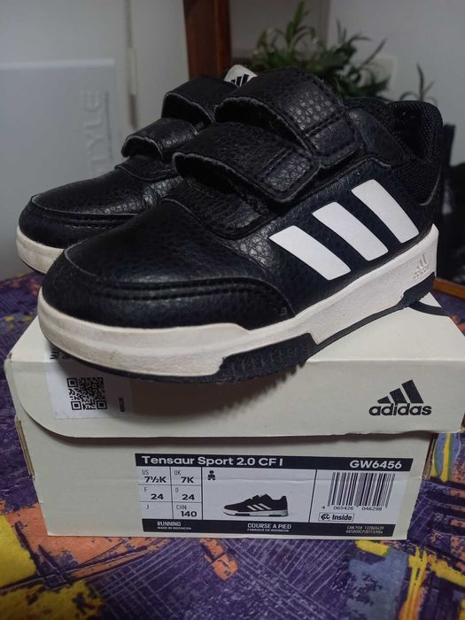 Детски маратонките Адидас 24 р-р