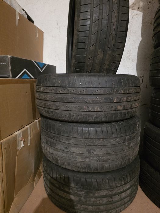 Летни гуми 4бр 245 45 19  BMW F01