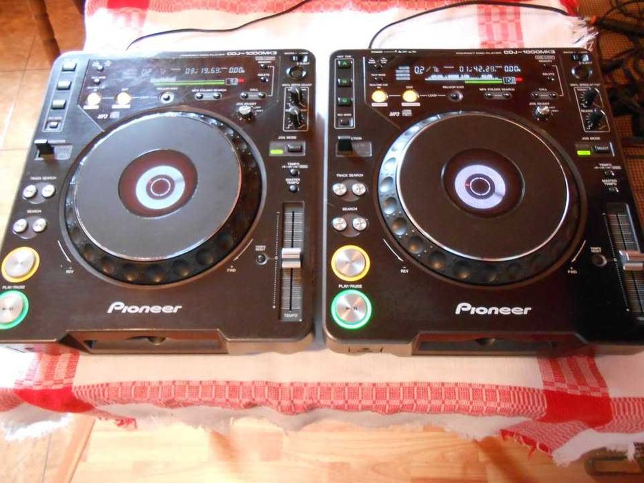 Playere Pioneer CDJ 1000Mk3 ca Behringer,Reloop,Numark,DJM,Omnitronic