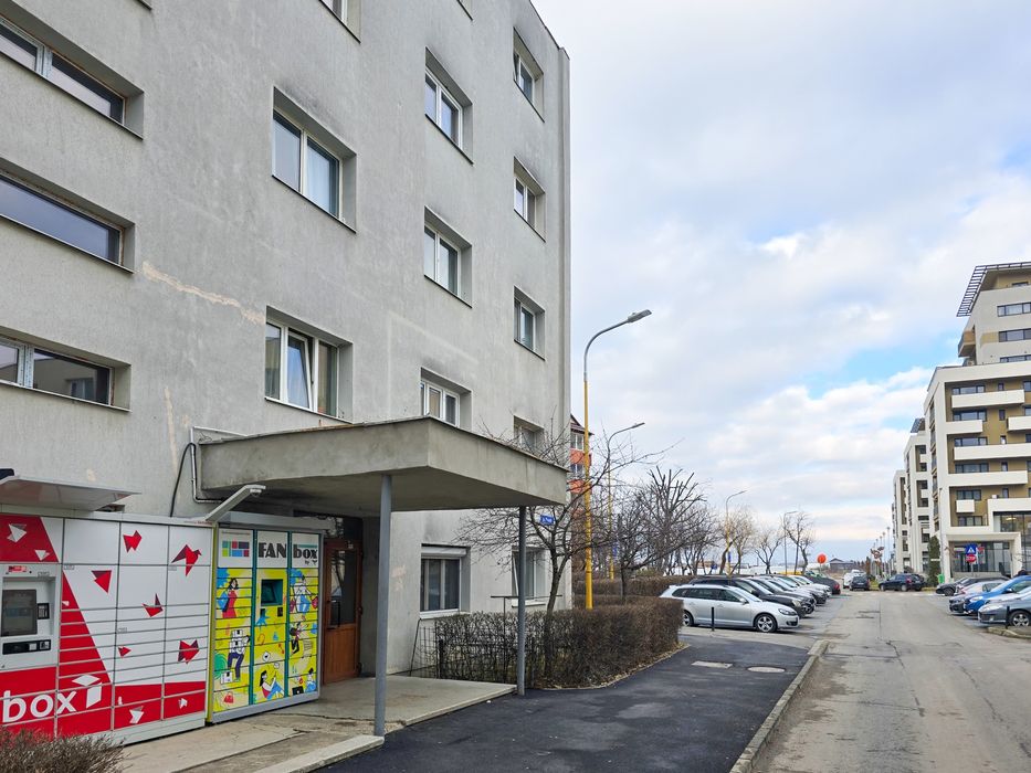 Proprietar vând garsonieră în zona Noua - renovată  2026