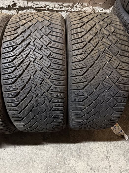 275/40/21 Conti 4бр дот22