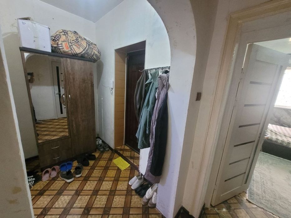 Продам 2 ком Юнусабад 4 квартал Шохсарой