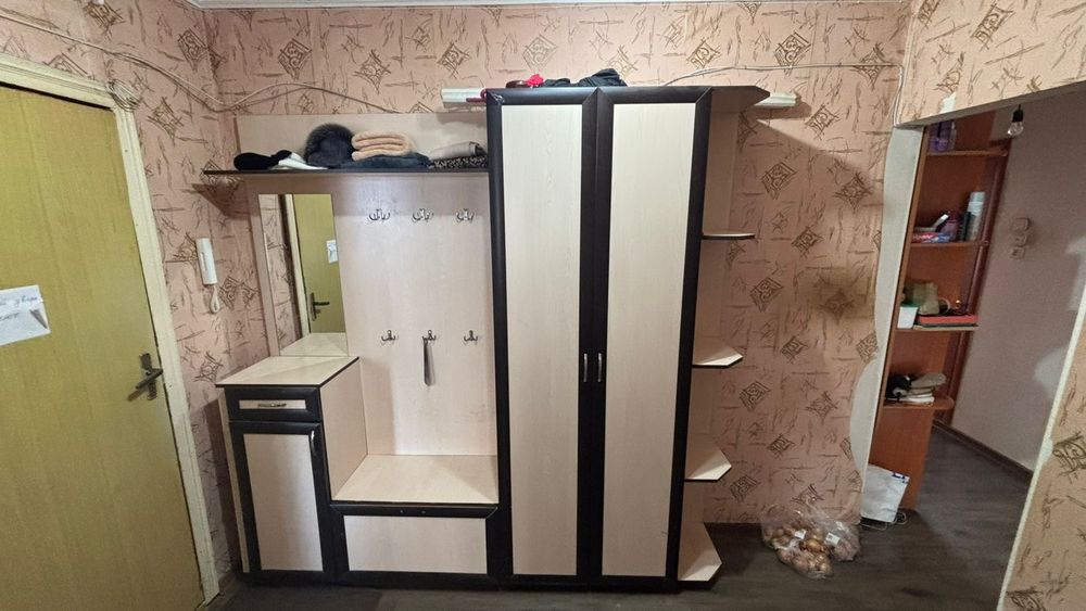 Срочно продам прихожку