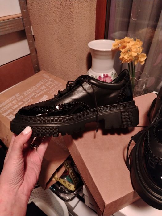 Чисто нови обувки Бианки 39 номер