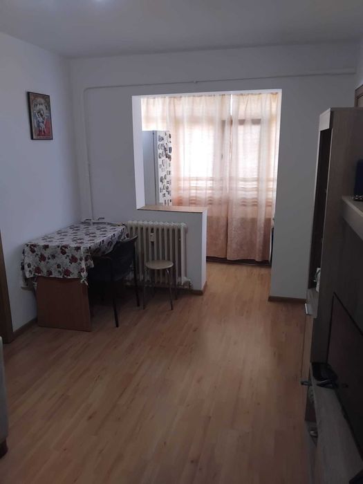 Vand apartament Cv9, zona Orizont
