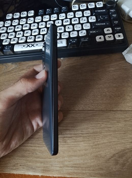 Продаю Redmi Note 11