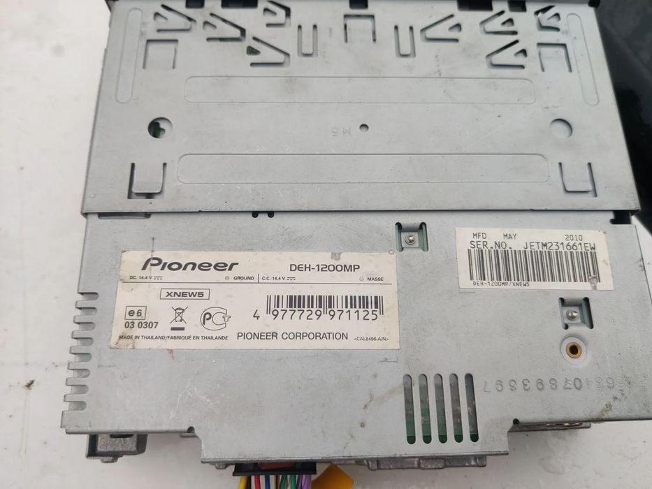 Casetofon MP3 player Radio CD PIONEER DEH-1200MP si DEH-150MP