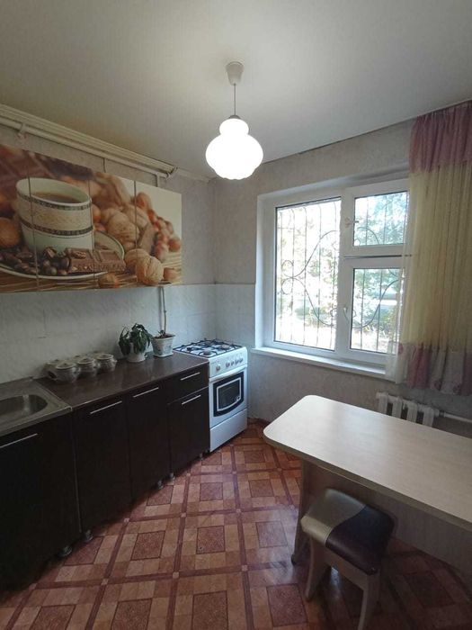 Продам 2 комн. квартиру в Уральске