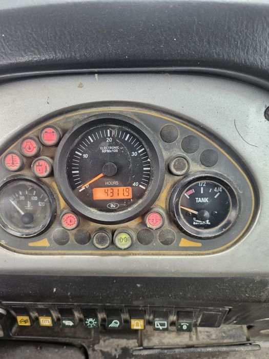 Vând buldoexcavator mst 542 înmatriculat primul proprietar