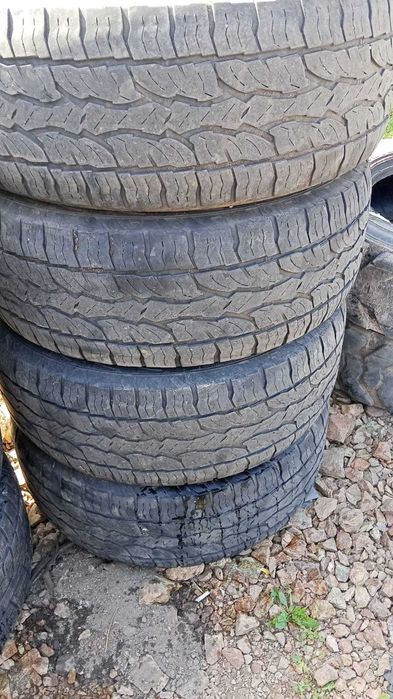 Продам шины 285/60R18