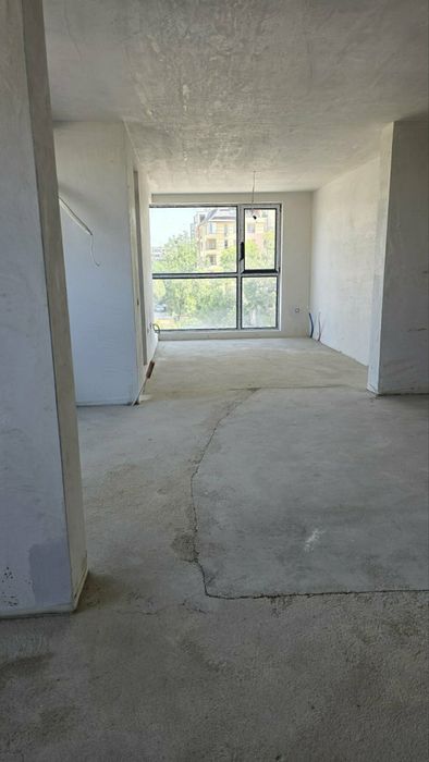 Продава четиристаен апартамент в Гоце Делчев с АКТ 16!