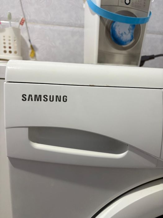 Продам стиральную машину