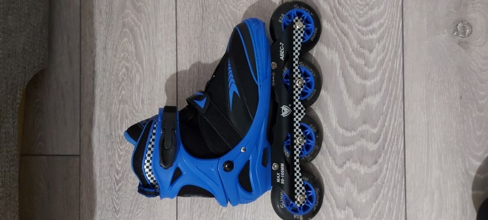 Vând role extensibile 39-42