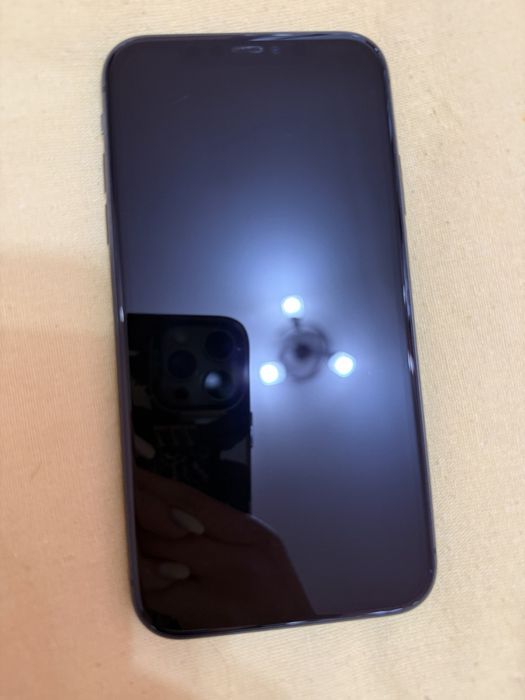iPhone 11 64GB -черен