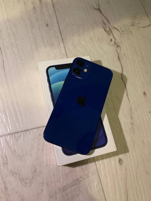 Продам iPhone 12 mini