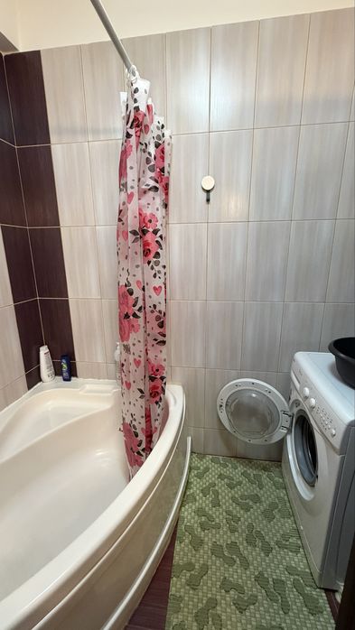 Militari Rezidens. Garsoniera  open spase, spatioasa.