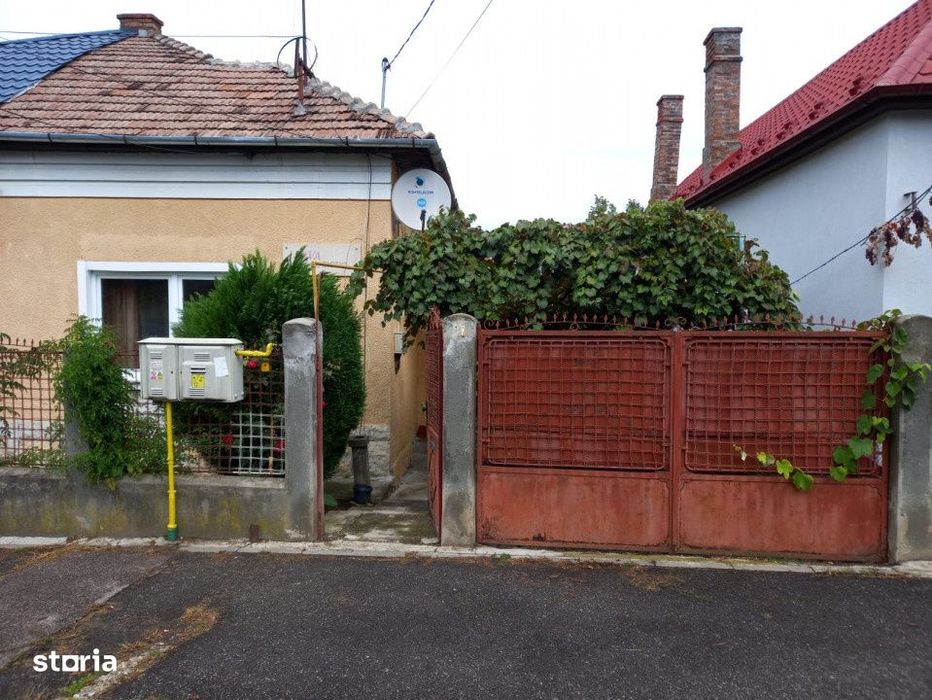 Casa individuala ,Gruia, 280mp teren