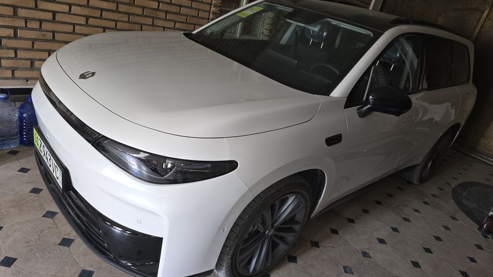 Продаётся автомашина LEAPMOTORS C16