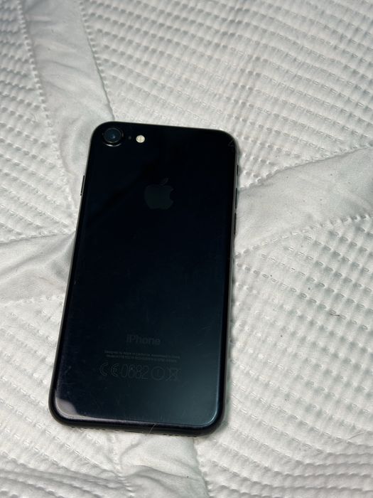Продам Iphone 7 128 GB