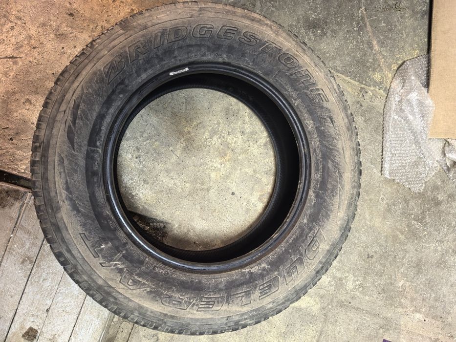 Продам шины на прадо