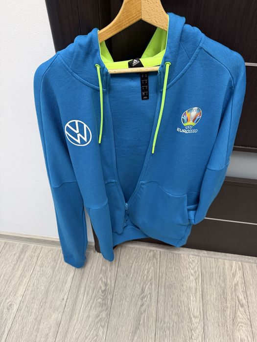 Hanorac Adidas Euro 2020 marime M, (Fit L)