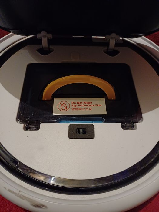 Прахосмукачка робот ILIFE.