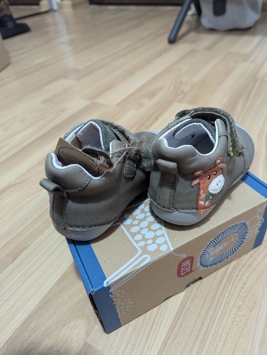 Ghetuțe D.D.Step khaki din piele, mărimea 23, pentru primii pași