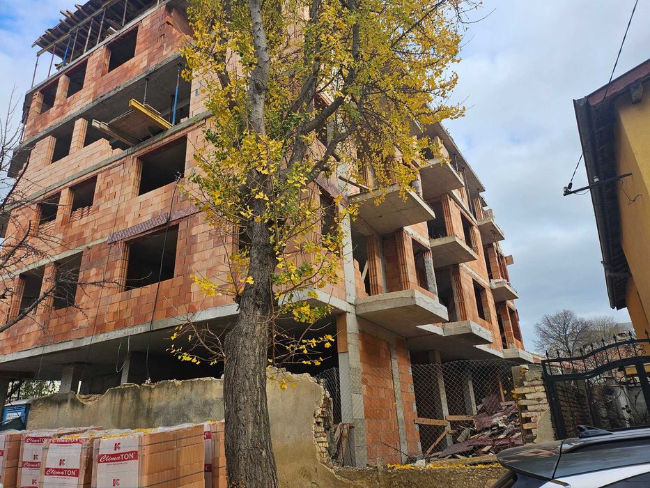 Двустаен апартамент Колхозен пазар, след А 14