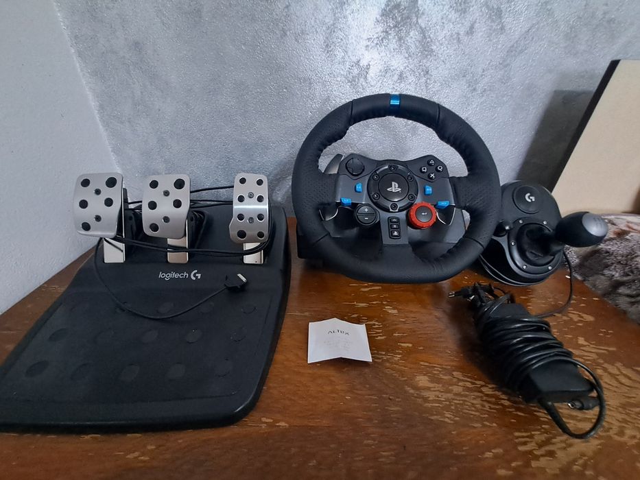 Volan Logitech g29 cu schimbător inclus