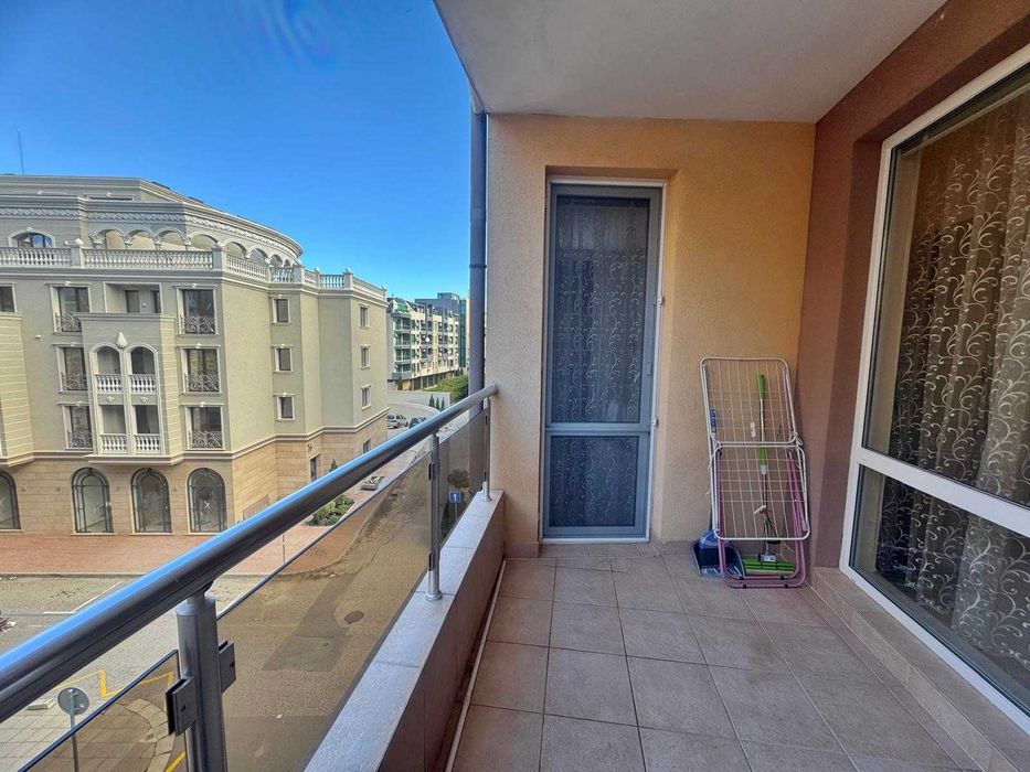 Продава се Тристаен апартамент в Поморие - 82 кв.м за 1586 €/кв.м - Снимка #15